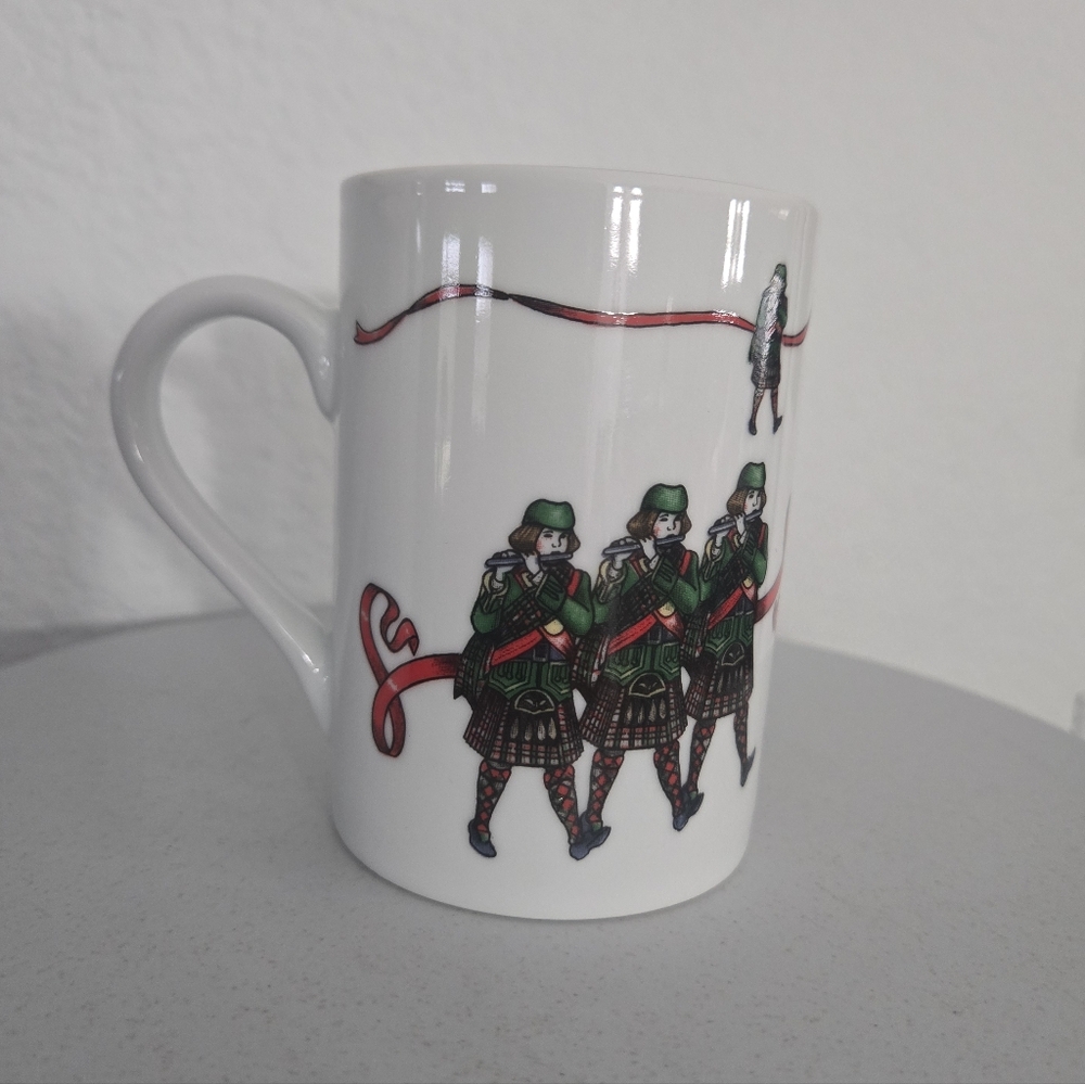 "Twelve Days of Christmas" mug coffee cup, Day 11